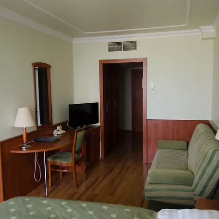 فندق سيلفر 4*