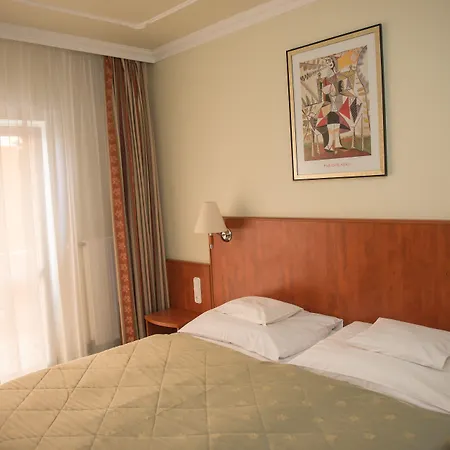 سيلفر 4* Hajdúszoboszló