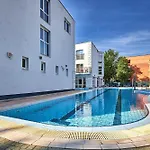 Silver Hotel