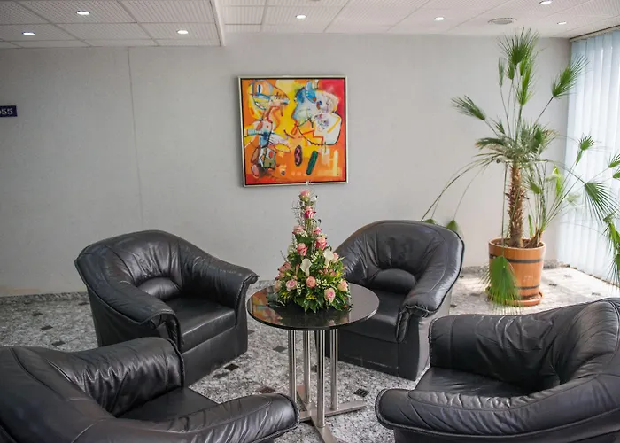 Отель Silver 4*